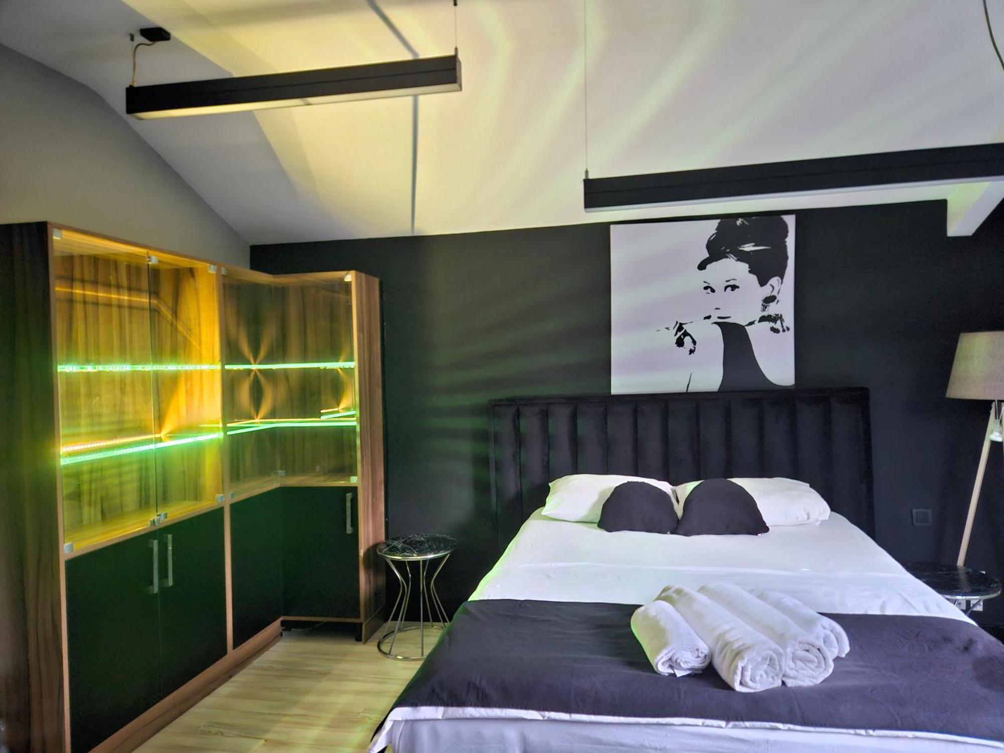 Yetişkin Oteli Jirhouse Sarikoesk Suit İstanbul